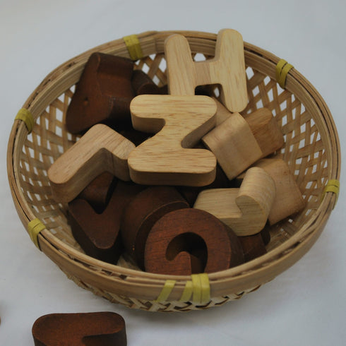 QTOYS - Uppercase / Capital Wooden Letters - 26 Piece Set